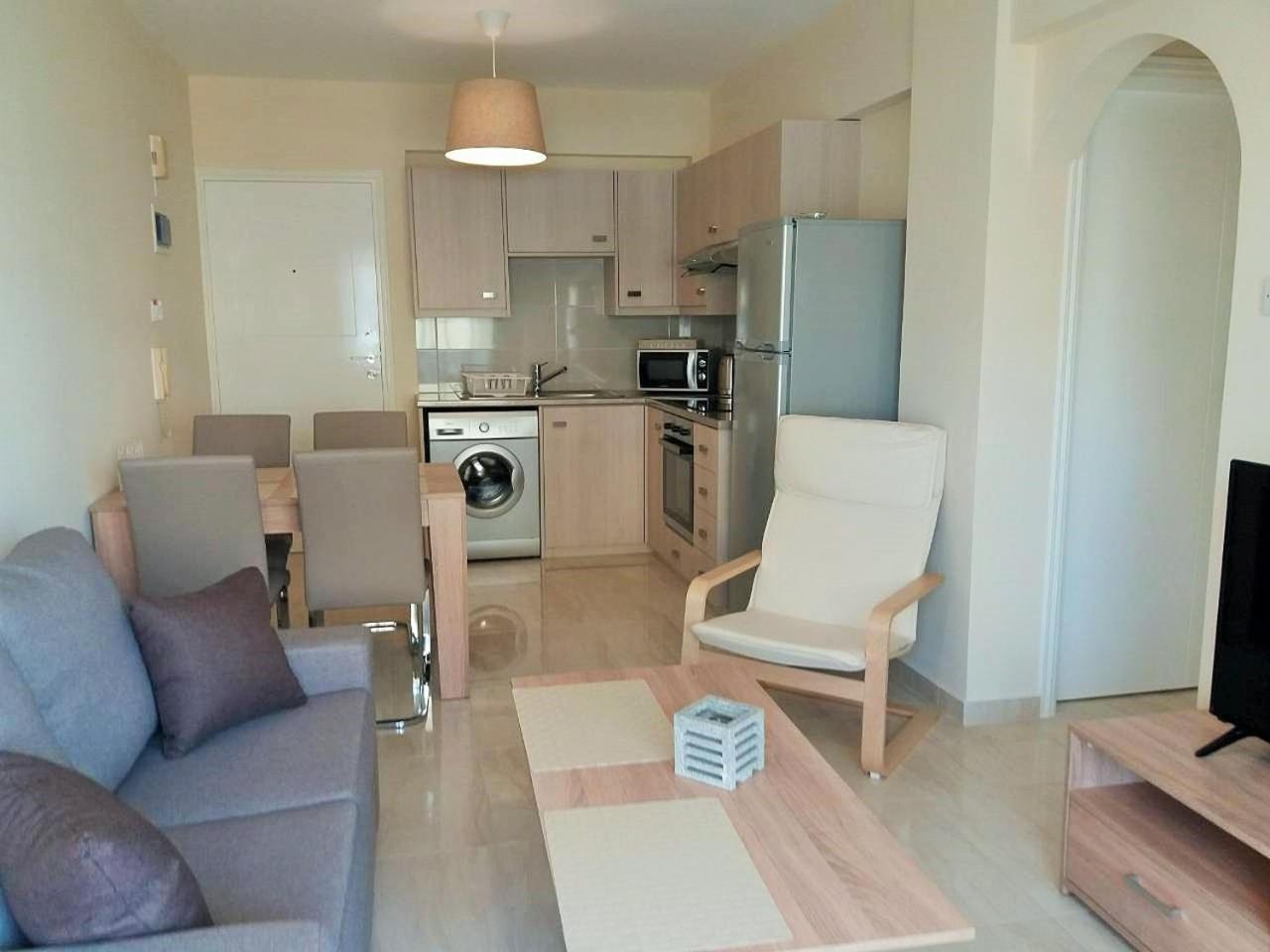 Apartment 301 Carisa Napa - Holiday Flats Ларнака Экстерьер фото