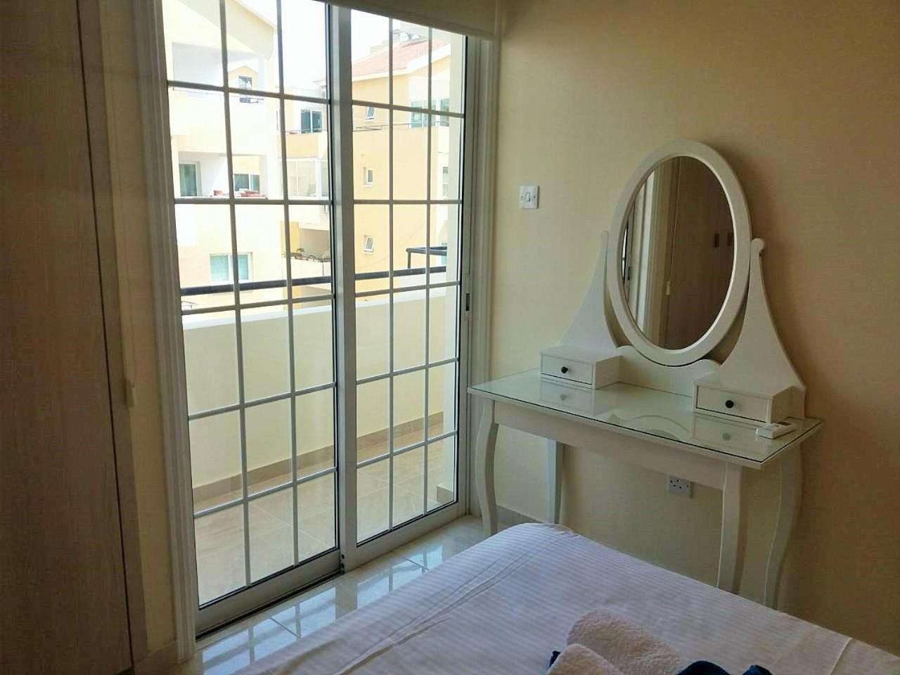 Apartment 301 Carisa Napa - Holiday Flats Ларнака Экстерьер фото