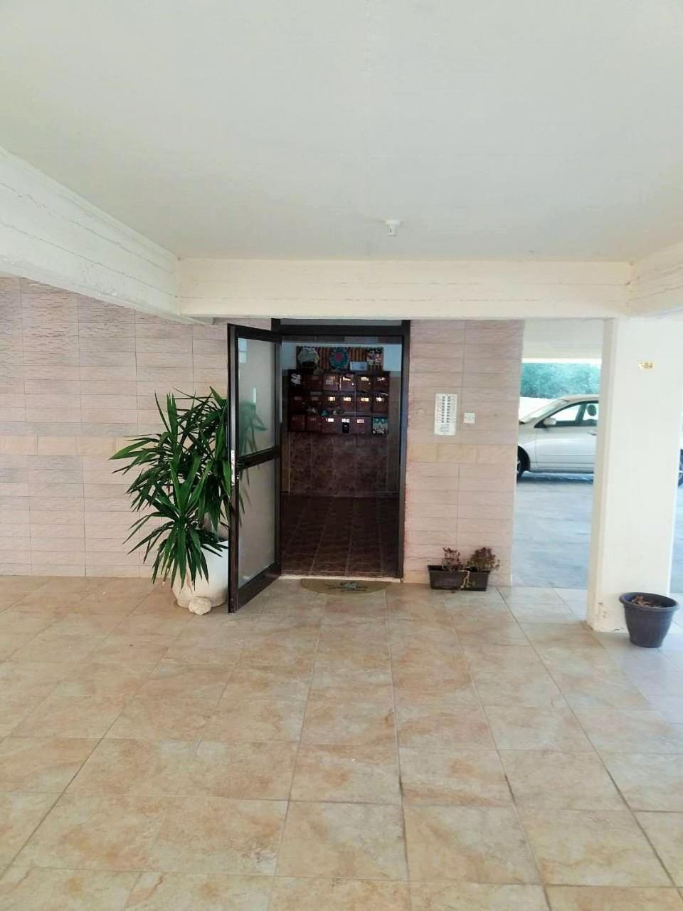 Apartment 301 Carisa Napa - Holiday Flats Ларнака Экстерьер фото